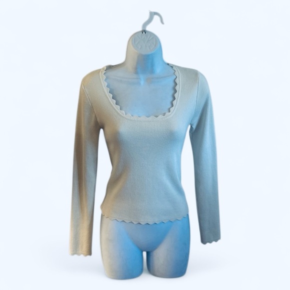 The Workshop Scallop Trim Top Size Medium Oatmeal Long Sleeve Square Neckline - Picture 3 of 13